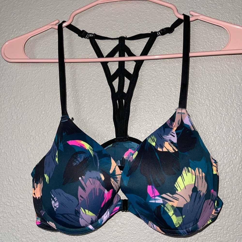 PINK VS BRA